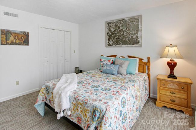 UNIT-802 - 157 Toxaway Views Dr, Condo with 2 bedrooms, 2 bathrooms and null parking in Lake Toxaway NC | Image 23