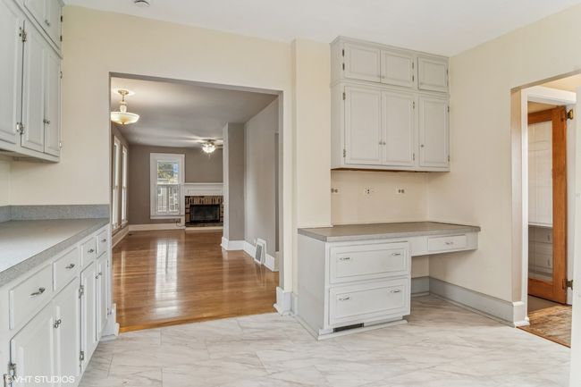 103 N Wisconsin St, House other with 3 bedrooms, 2 bathrooms and 2 parking in Carpentersville IL | Image 6