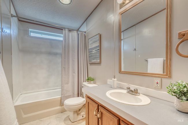 TRLR-8 - 951 W Avalon St, Home with 3 bedrooms, 2 bathrooms and null parking in Kuna ID | Image 12