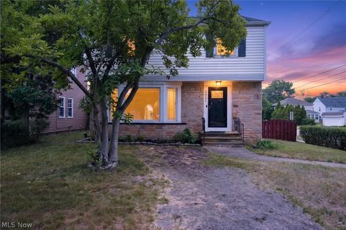3862 Silsby Rd, University Heights, OH, 44118-3137 | Card Image