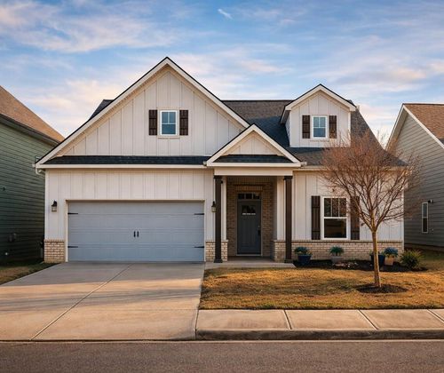 8768 Snowy Owl Rd, Ooltewah, TN, 37363-2511 | Card Image