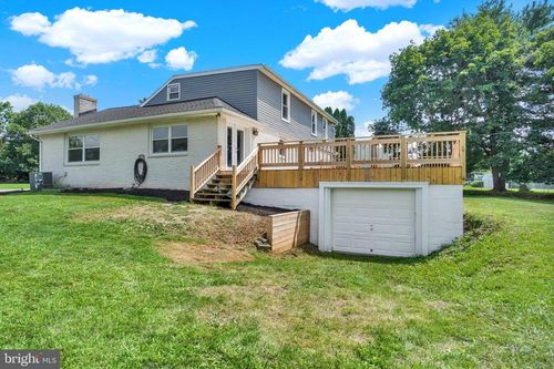 1005 2nd Ave, MANCHESTER, PA, 17345-9432 | Card Image