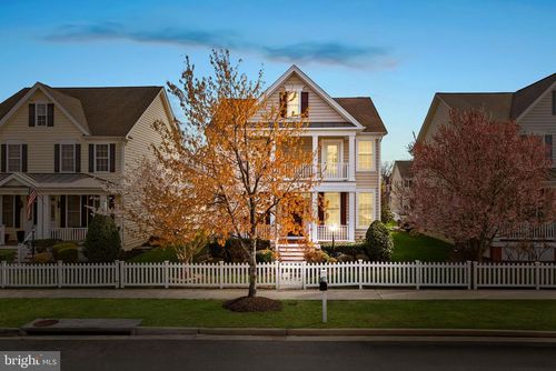 25160 Riding Center Dr, CHANTILLY, VA, 20152-6049 | Card Image