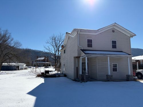 733 Anderson St, Glasgow, VA, 24555-2806 | Card Image