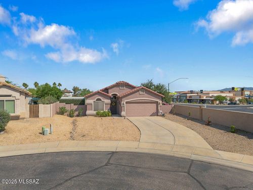 7659 N Hemingway Pl, Tucson, AZ, 85743-8246 | Card Image