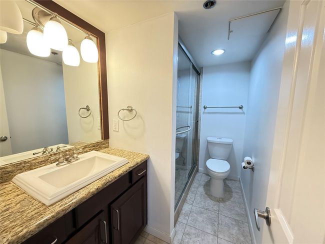 APT-1204 - 3525 Sage Rd, Condo with 2 bedrooms, 2 bathrooms and 1 parking in Houston TX | Image 6