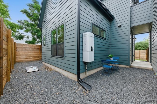 2 - 2105 Sl Davis Ave, House other with 3 bedrooms, 3 bathrooms and null parking in Austin TX | Image 29