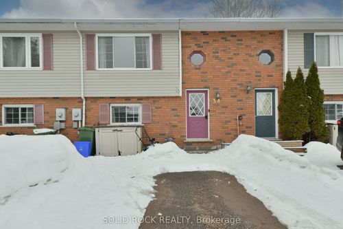 34 Northbrook Rd, Petawawa, ON, K8H3N5 | Card Image