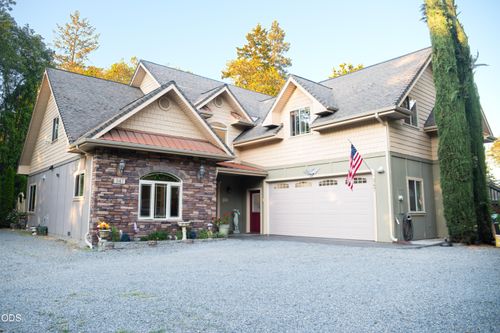 347 Peckerwood Lane, Grants Pass, OR, 97527 | Card Image