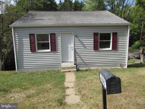 418 Pike St, STATE COLLEGE, PA, 16801-7024 | Card Image