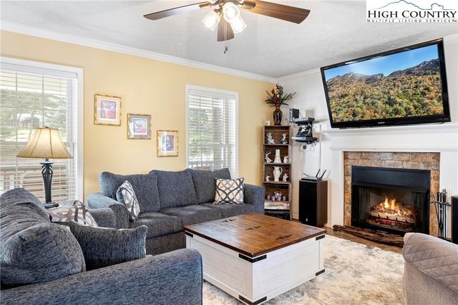 102 Wintergreen Way Rd, House other with 3 bedrooms, 4 bathrooms and null parking in Beech Mountain NC | Image 12
