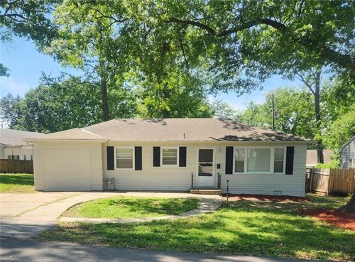2102 S Claremont Ave, Independence, MO, 64052-3649 | Card Image