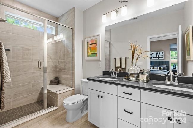 Owner's Ensuite Bathroom | Image 10