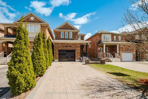 19 Coronet St, Stouffville, ON, L4A0X8 | Card Image