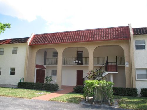 106 Lake Evelyn Dr, West Palm Beach, FL, 33411-2007 | Card Image