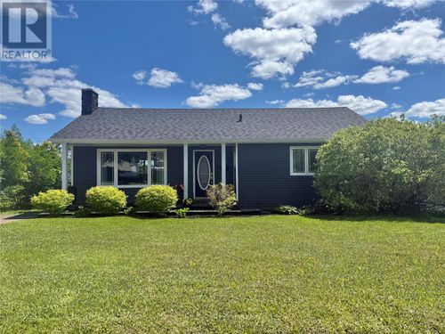 6 Esmond Street, Grand Falls Windsor, NL, A2A2E5 | Card Image