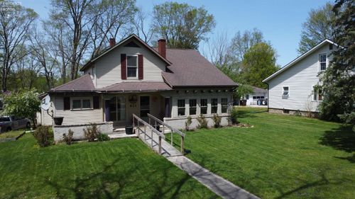 621 Rice St, Elmore, OH, 43416-9705 | Card Image