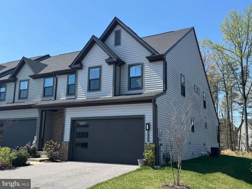 900 Sankofa Rd, GLEN BURNIE, MD, 21060-8753 | Card Image