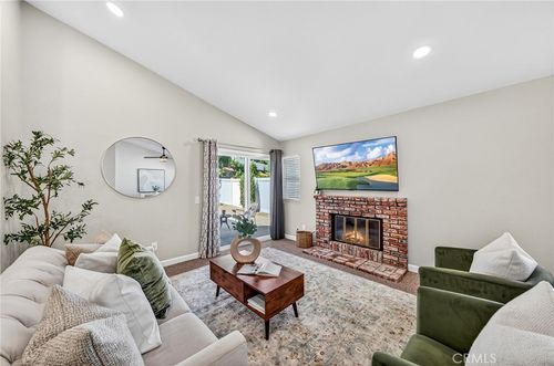 9290 Hot Springs Rd, Corona, CA, 92883-7612 | Card Image