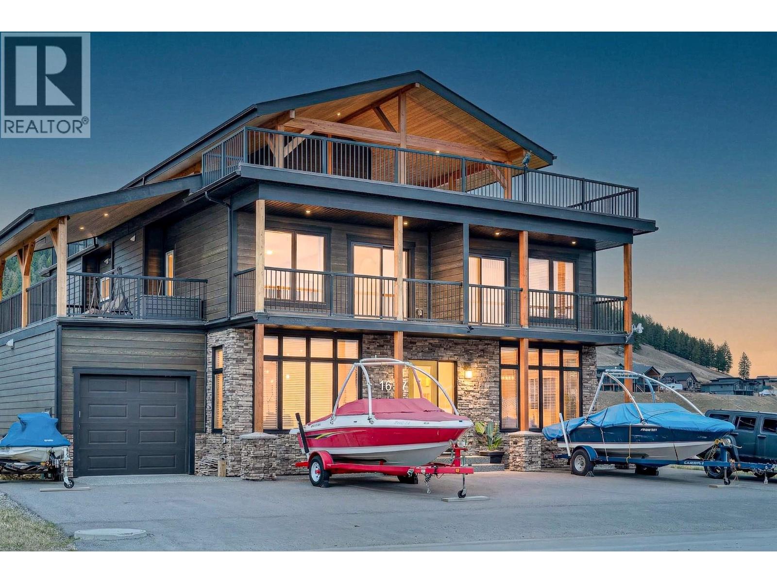 Residential in Lake Koocanusa 5