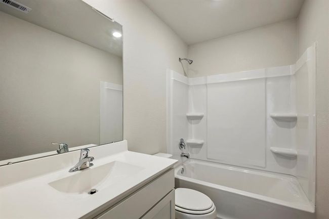 396 Tejas Trl, House other with 3 bedrooms, 2 bathrooms and 2 parking in Waller TX | Image 18