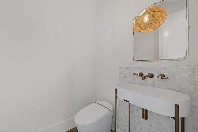 Bedroom/Library | Image 28