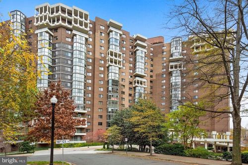 apt-524-1600 N Oak St, ARLINGTON, VA, 22209-2763 | Card Image