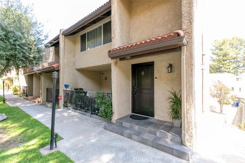 7901 Via Stefano, Burbank, CA, 91504 | Card Image