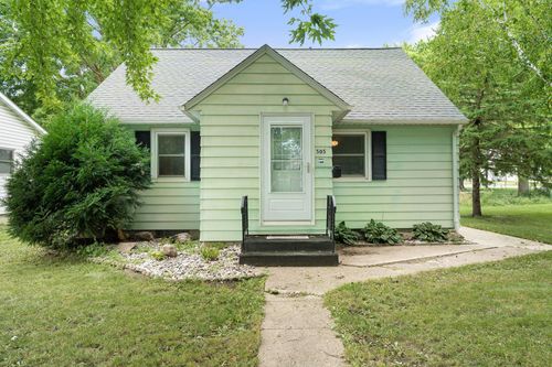 505 1st St Nw, Wells, MN, 56097-1009 | Card Image