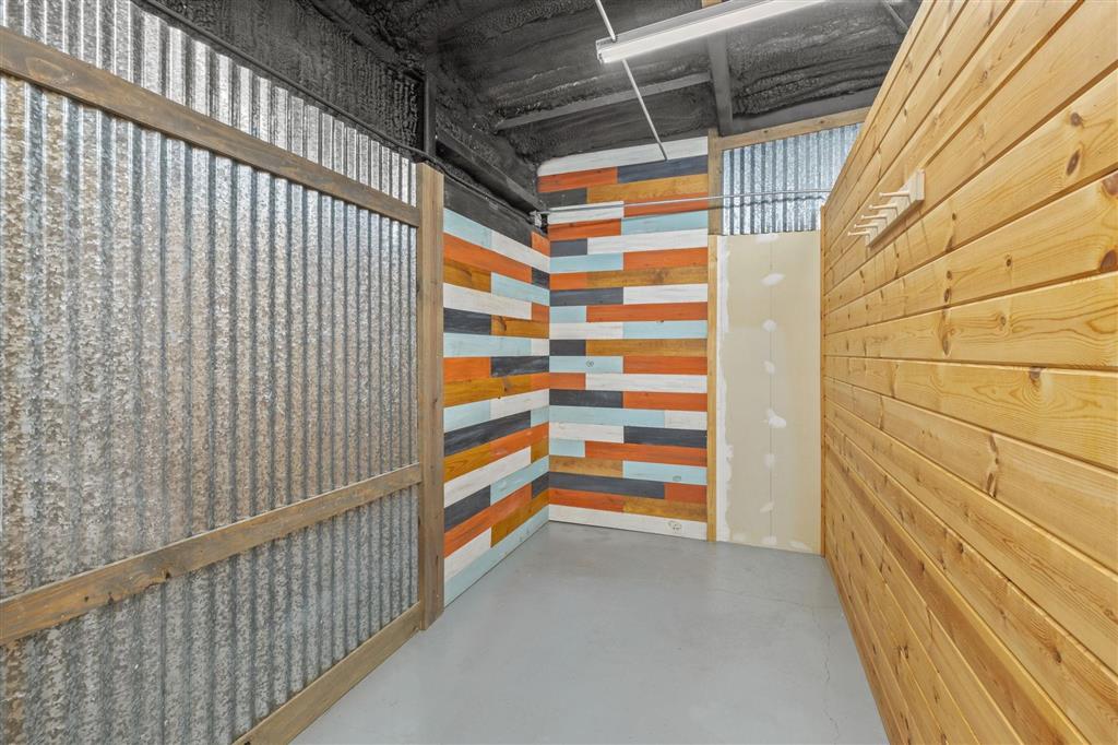 Commercial Sale in Jennings 5