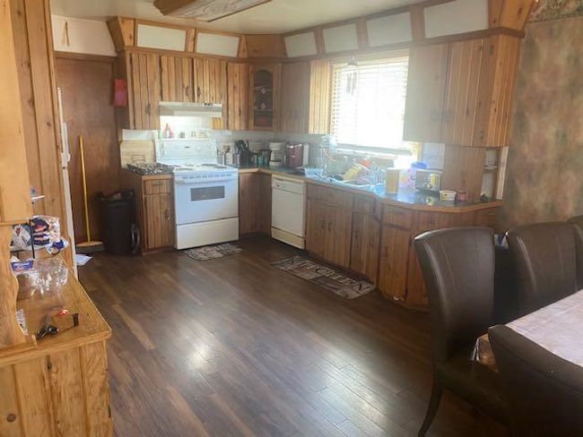5325 53 Avenue, House other with 4 bedrooms, 3 bathrooms and 4 parking in Bashaw AB | Image 9