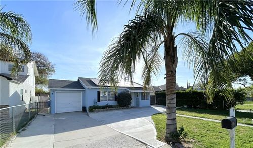 235 E 43rd St, San Bernardino, CA, 92404 | Card Image