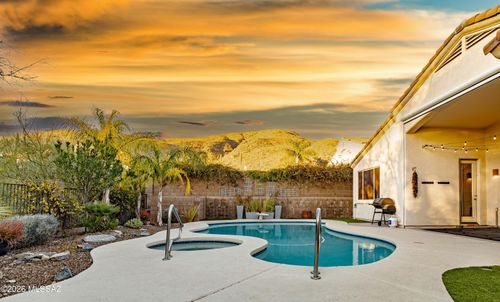 5323 N Fairway Heights Dr, Tucson, AZ, 85749-7135 | Card Image