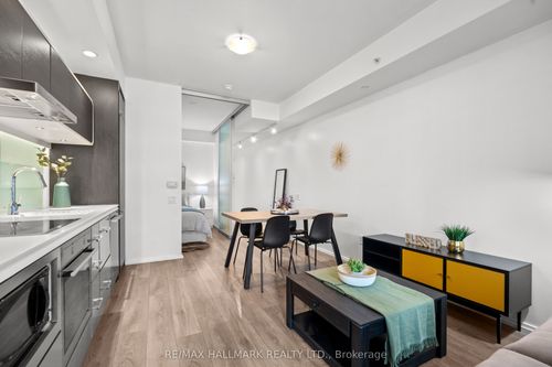 3008-45 Charles St W, Toronto, ON, M4Y2R4 | Card Image