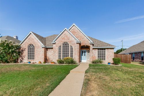 2601 Ridgemeade Dr, Garland, TX, 75040-3277 | Card Image