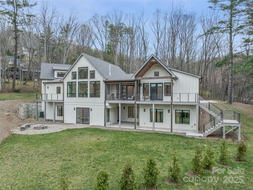 165 Robinhood Rd, Asheville, NC, 28804-1639 | Card Image