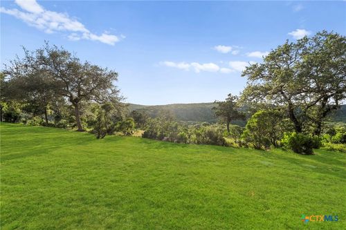 5310 River Oaks Dr, New Braunfels, TX, 78132-3360 | Card Image