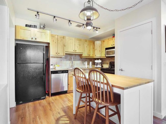 204 - 113 Cave Avenue, Condo with 1 bedrooms, 1 bathrooms and 1 parking in Banff AB | Image 4
