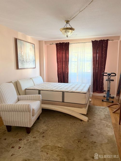 2d-123 S Adelaide Avenue S, Highland Park, NJ, 08904 | Card Image
