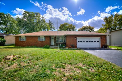 335 Loma Dr, Forsyth, IL, 62535-1103 | Card Image