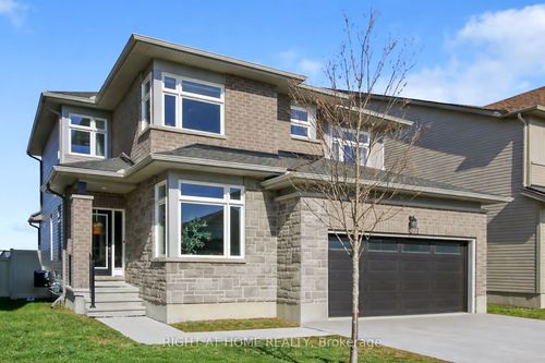 77 Dunlop Road, Carleton Place, ON, K7C0R8 | Card Image