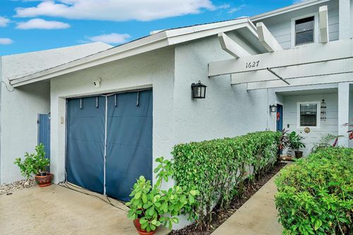 1627 Woodbridge Lakes Cir, West Palm Beach, FL, 33406-5646 | Card Image