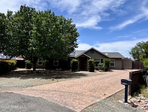 7728 E Vista Cir, Prescott Valley, AZ, 86314-5554 | Card Image