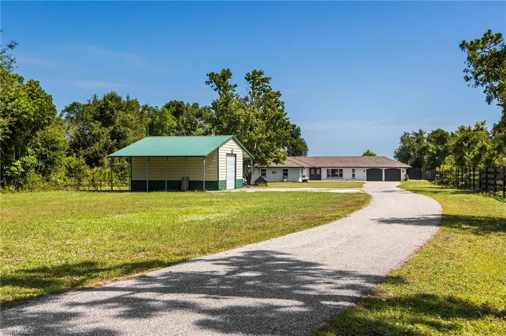 Residential in PUNTA GORDA 4