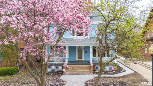 943 Ne Glen Oak Ave, Peoria, IL, 61603-3274 | Card Image