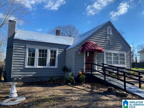 648 Richard M Scrushy Pkwy, FAIRFIELD, AL, 35064-2600 | Card Image