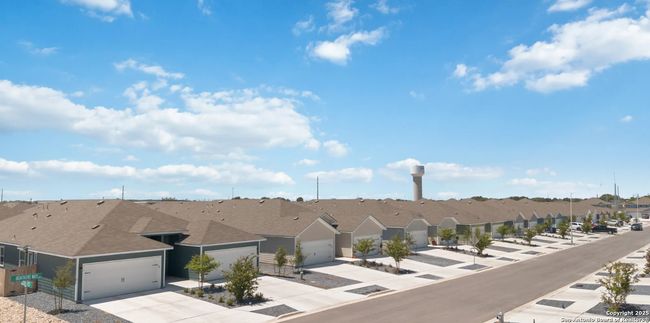 624 Heathers Way, Home with 3 bedrooms, 2 bathrooms and null parking in Seguin TX | Image 16