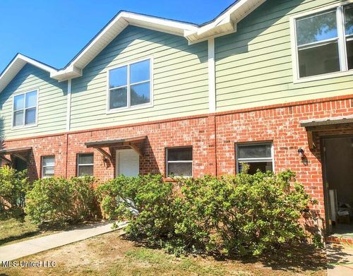 233 Milray Ln, Gulfport, MS, 39507-1403 | Card Image