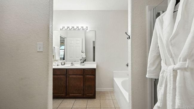 6738 Luckey Tree, House other with 4 bedrooms, 3 bathrooms and null parking in San Antonio TX | Image 22