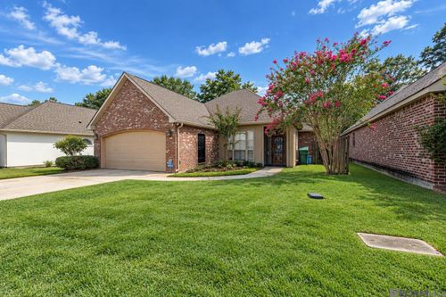10334 Isabelle Ct, Denham Springs, LA, 70726-1794 | Card Image